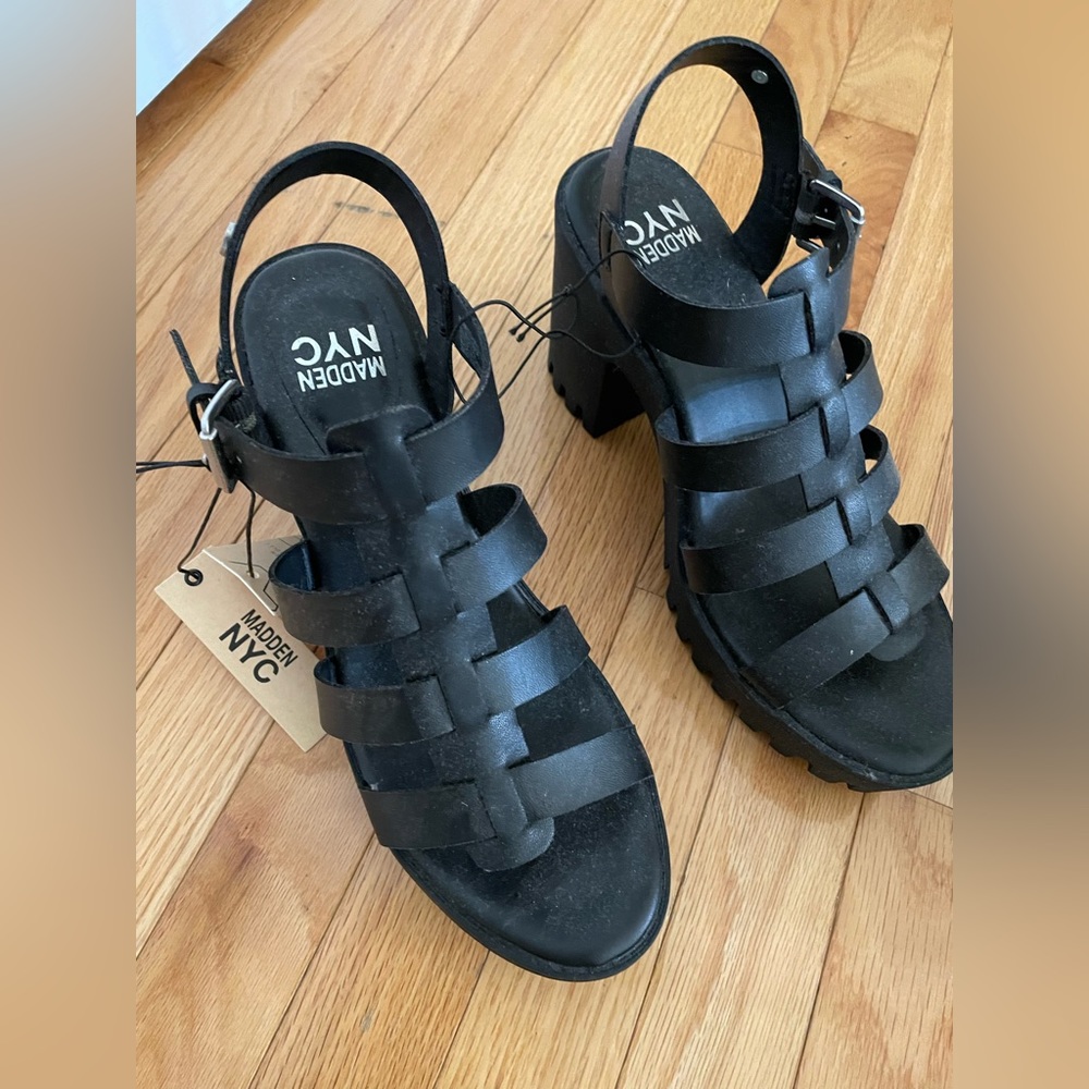 Black strap platform sandals